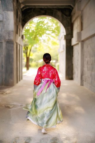 爱迪影视热门韩剧封面，韩国顶级制作，中文字幕高清版